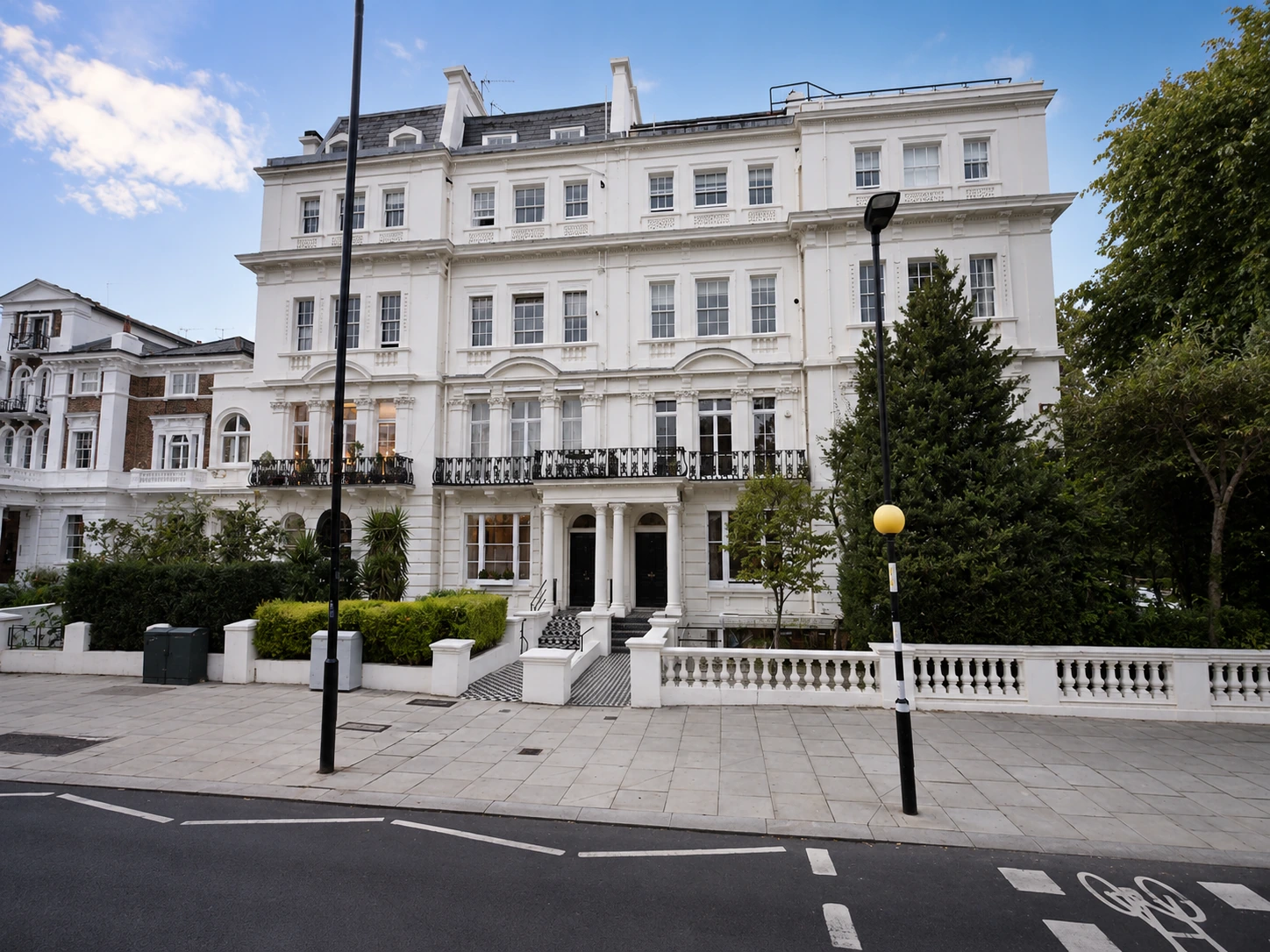36 Ladbroke Grove period London townhouse exterior